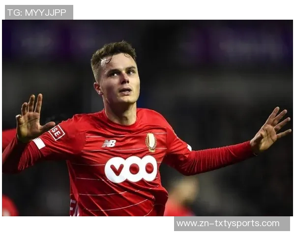 国米旧将范赫斯登因膝盖韧带重伤宣布退役年仅26岁