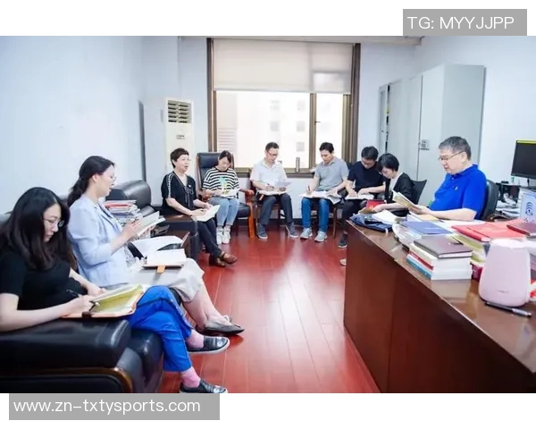 米奇谈文班先发问题强调需从球队最佳利益出发进行抉择